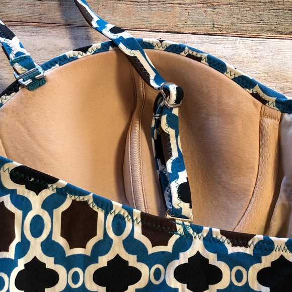 Lands' End Twist Tankini - Picture 6 of 7